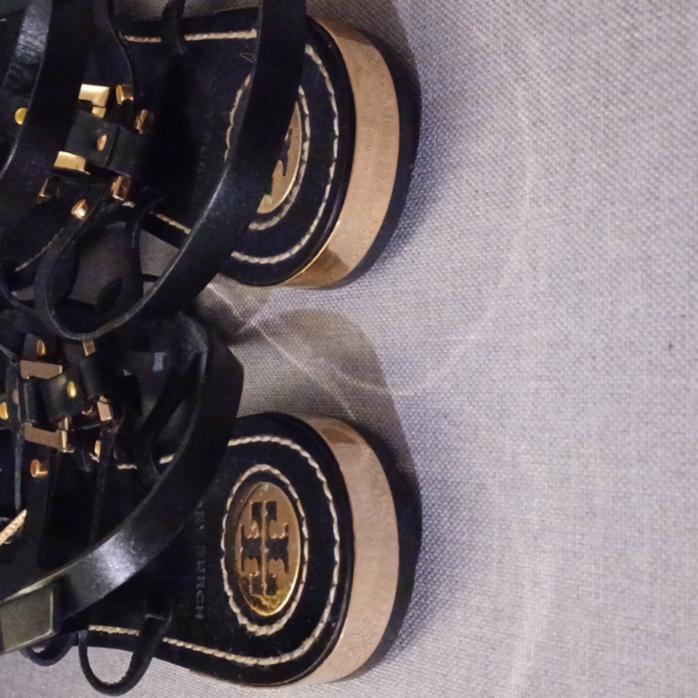 Tory Burch - Picture 5 of 8